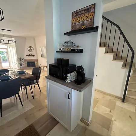 펜션 The Lemon House *