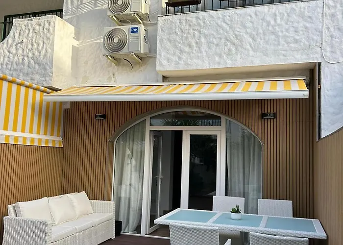 The Lemon House 에스테포나